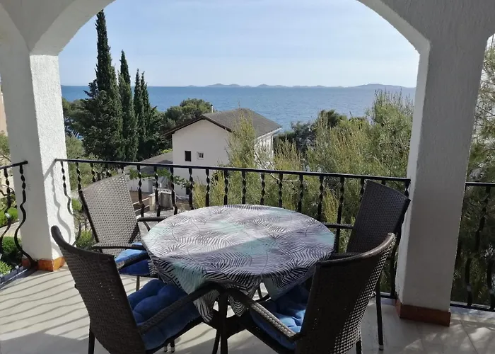 Apartment Sepcevic Murter